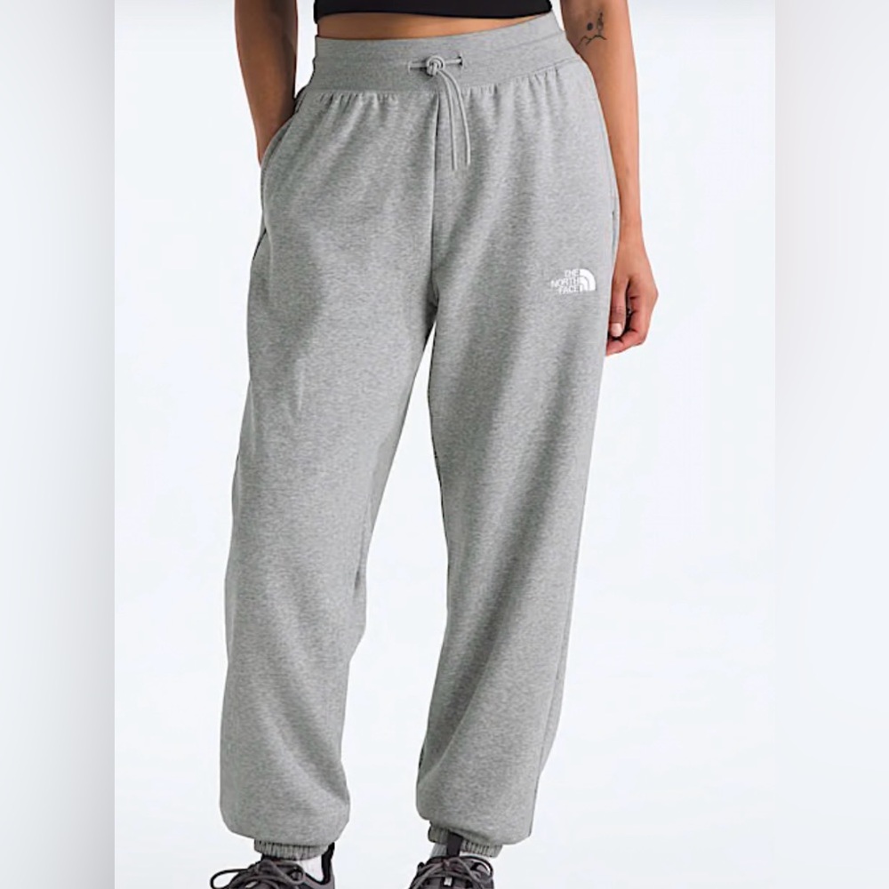 The North Face Gray Women's Essential Relaxed Straight Joggers - Picture 2 of 6